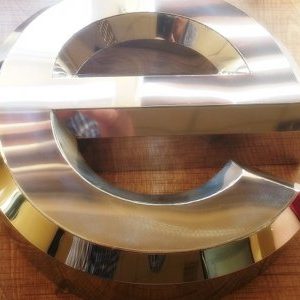 3D Piramit Krom Kutu Harf İmalatı